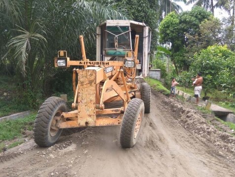 jenis alat berat motor grader